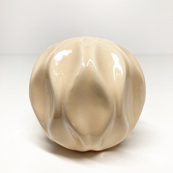 DECORATIVE Peachy Cream Ceramic Detail Round Ball - Picture 3 of 7